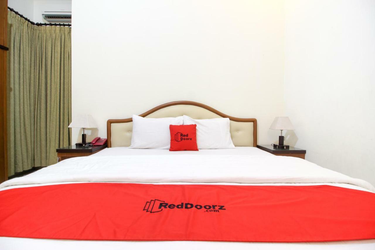 Reddoorz Plus @ Tegal Panggung Jogjacarta Exterior foto