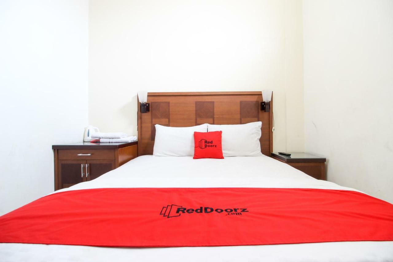 Reddoorz Plus @ Tegal Panggung Jogjacarta Exterior foto
